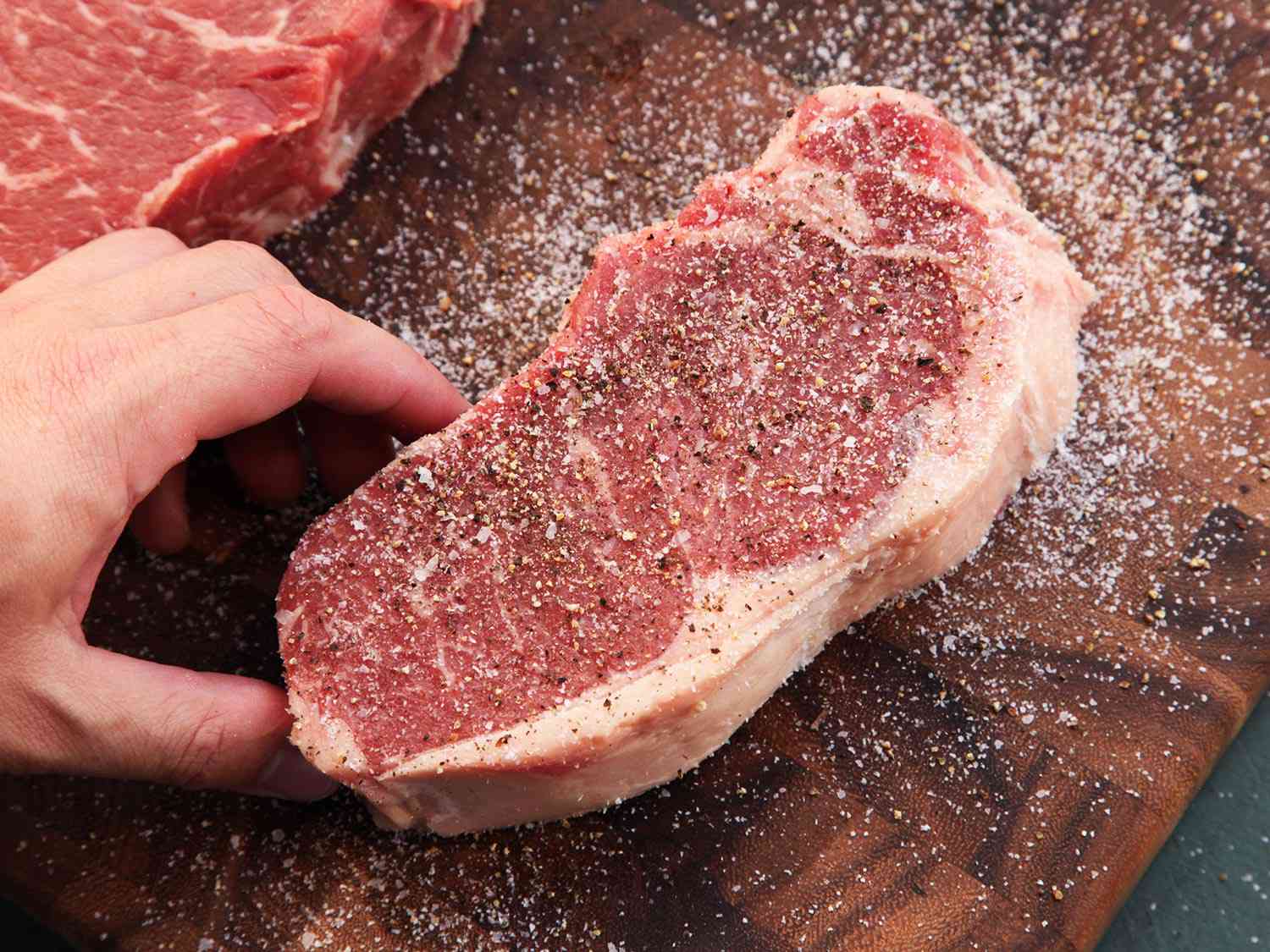 8 méthodes pour attendrir une viande trop dure avant le service